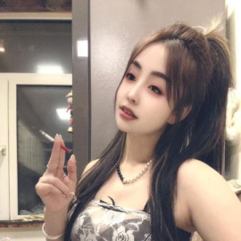 性格超好的美女小久