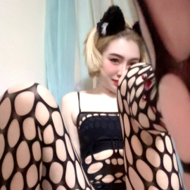 淫荡网袜骚女友