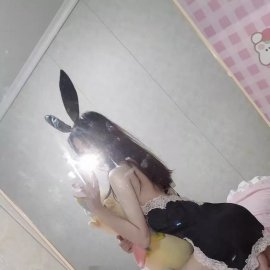 极品身材好皮肤白嫩，不太好约