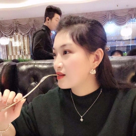 验证个服务好不机车的妹子