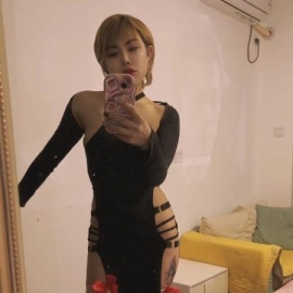 天河短发情趣娜娜