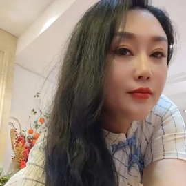 喷水小青姐姐
